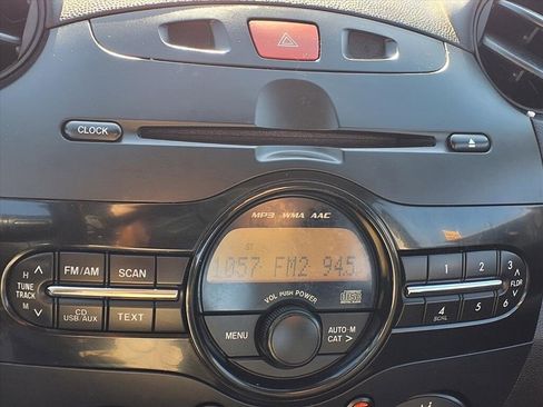 Used 2013 MAZDA MAZDA2 Sport image 15