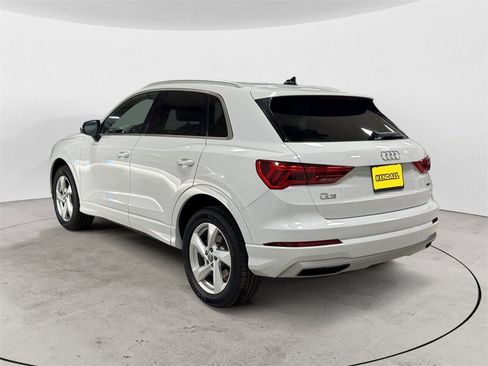Used 2019 Audi Q3 2.0T Premium image 3