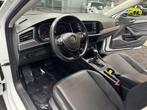 Used 2019 Volkswagen Jetta SE image 38