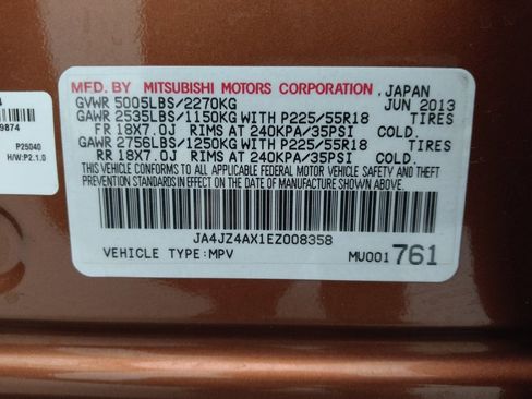 Used 2014 Mitsubishi Outlander GT AWD/4WD image 33