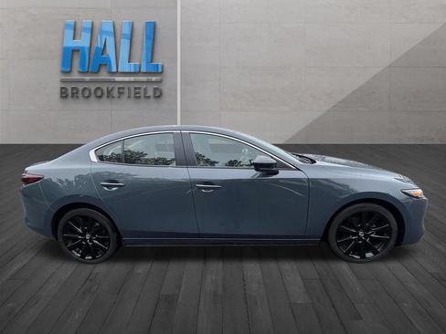Used 2023 MAZDA MAZDA3 s FWD image 6