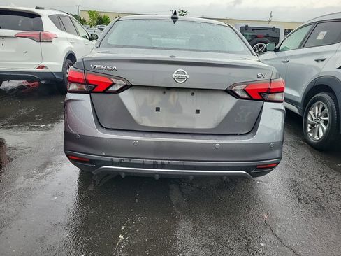 Used 2020 Nissan Versa SV FWD image 7
