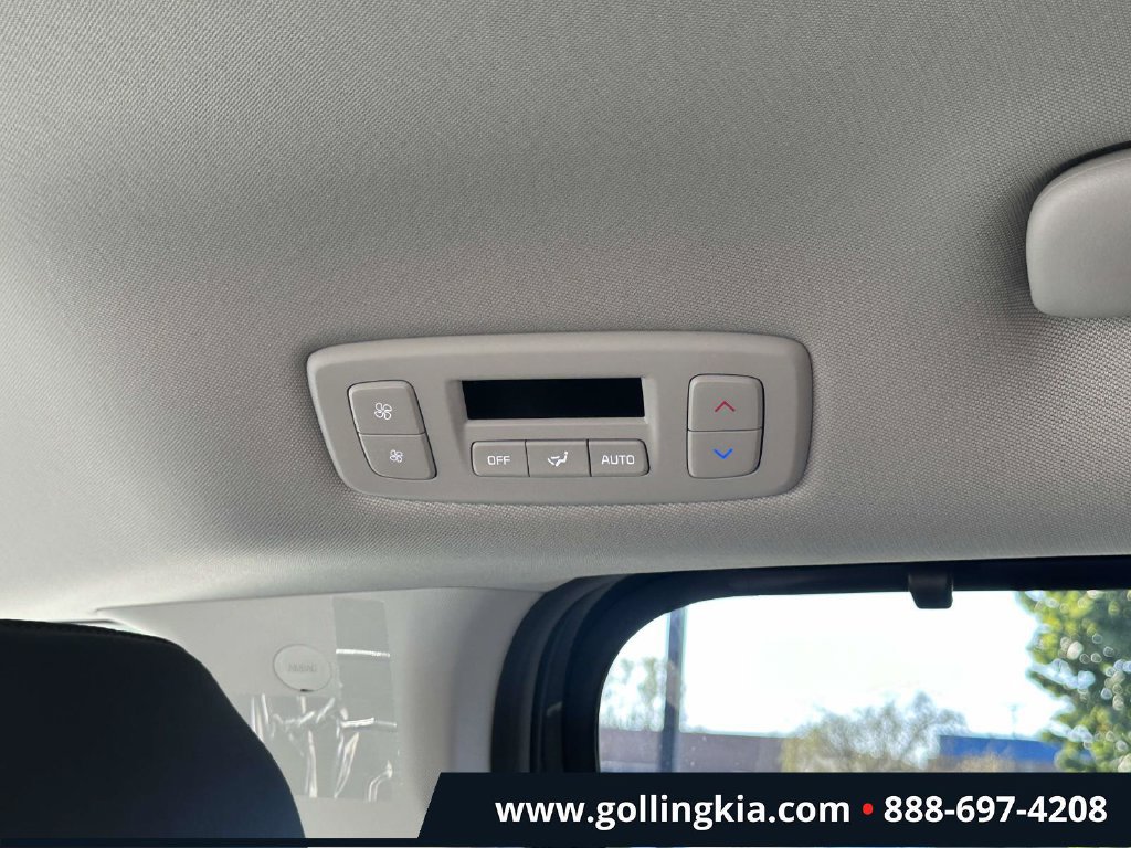 Certified 2026 Kia Carnival EX FWD image 10