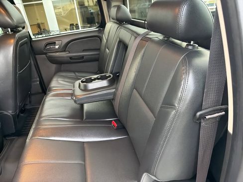 Used 2013 Chevrolet Silverado 2500 LTZ w/ LTZ Plus Package image 11