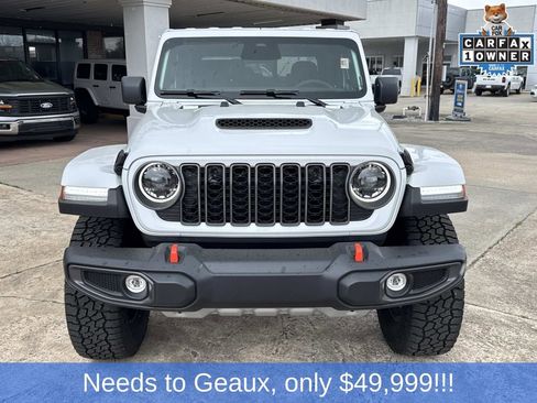 Used 2026 Jeep Gladiator Mojave image 3