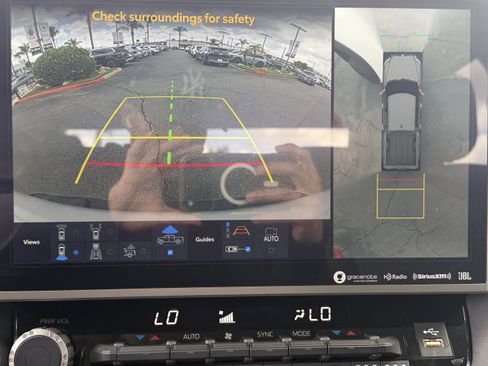 Used 2024 Toyota Tundra Limited AWD/4WD image 25