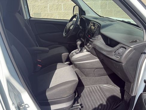 Used 2022 RAM ProMaster City Tradesman FWD image 16