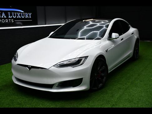 Used 2017 Tesla Model S 100D image 1