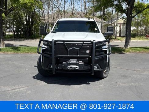 Used 2021 Chevrolet Silverado 1500 LT Trail Boss w/ Bed Protection Package AWD/4WD image 2