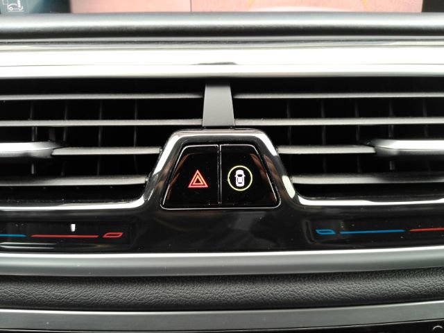 Used 2019 BMW 750i w/ Executive Package RWD image 51