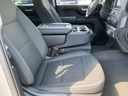 Used 2026 Chevrolet Silverado 1500 Custom w/ Turbomax Blackout Package RWD image 18