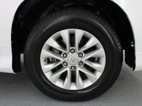 Used 2014 Lexus GX 460 w/ Premium Package AWD/4WD image 89