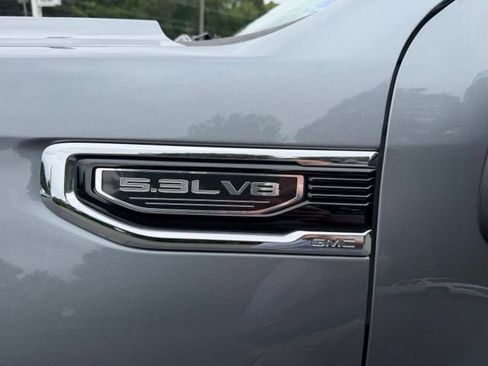 Used 2019 GMC Sierra 1500 SLT w/ SLT Premium Plus Package AWD/4WD image 8