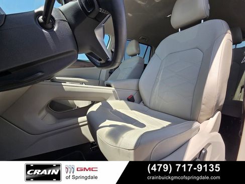 Used 2024 Volkswagen Atlas SE w/ Black Wheel Package FWD image 31