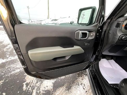 New 2026 Jeep Gladiator Mojave AWD/4WD image 11
