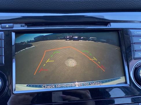 Used 2020 Nissan Rogue SV image 8