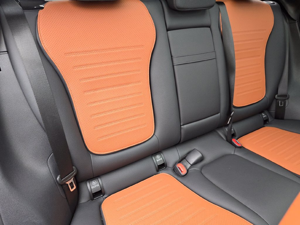 Certified 2025 Mercedes-Benz GLC 350e 4MATIC image 22