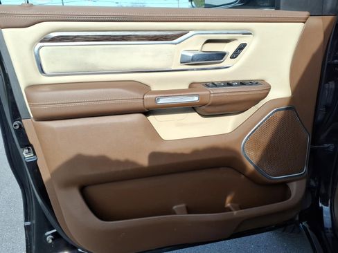 Used 2019 RAM 1500 Laramie w/ Trailer Tow Group image 8