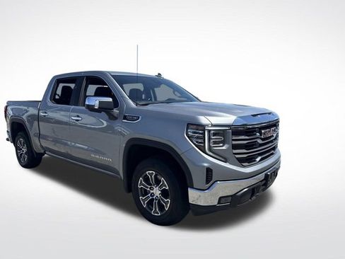 Used 2025 GMC Sierra 1500 SLT AWD/4WD image 8
