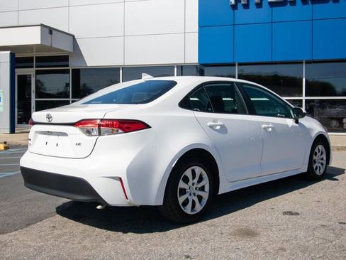Used 2024 Toyota Corolla LE image 19