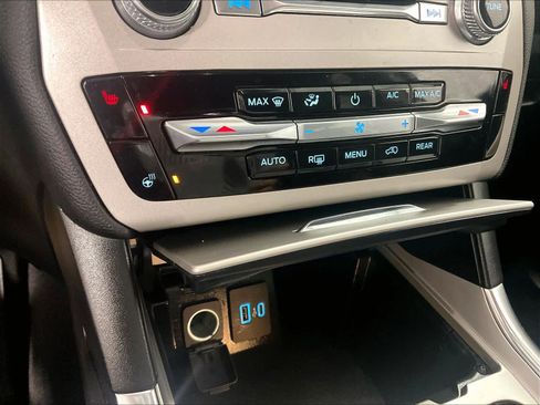 Used 2023 Ford Explorer XLT w/ Equipment Group 202A image 22