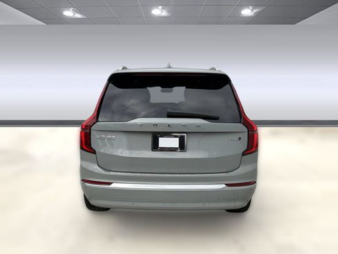 Certified 2026 Volvo XC90 B6 Plus w/ Protection Package Premier AWD/4WD image 10