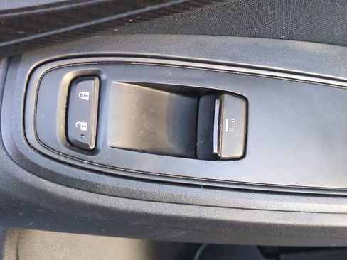 Used 2021 Subaru Crosstrek 2.0i image 30