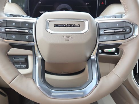 New 2026 GMC Yukon XL Denali w/ Denali Reserve Package AWD/4WD image 28
