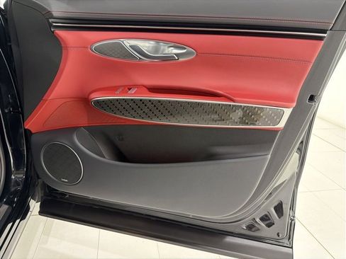 Used 2022 Genesis GV70 3.5T Sport w/ Sport Prestige Package image 17