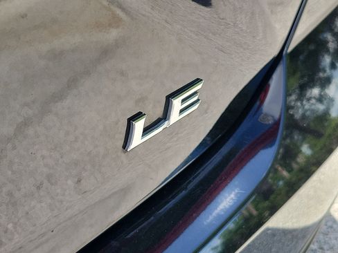 Used 2025 Toyota Camry LE FWD image 9