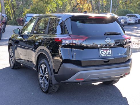 Used 2023 Nissan Rogue SV image 8