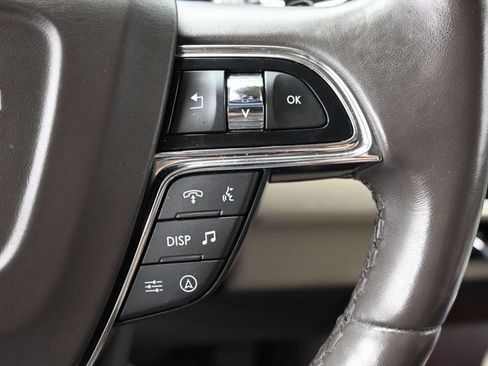 Used 2024 Lincoln Navigator Premiere AWD/4WD image 31