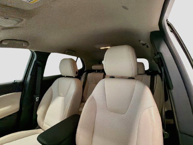 Certified 2024 Buick Encore GX Preferred w/ Comfort Package AWD/4WD image 19