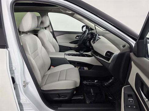 Used 2023 Nissan Rogue SL AWD/4WD image 13
