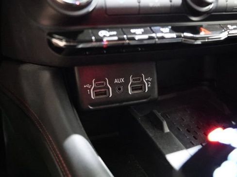 Used 2025 Dodge Durango GT AWD/4WD image 31