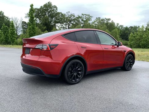 Used 2021 Tesla Model Y Long Range AWD/4WD image 7