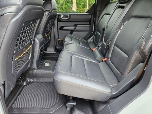 Used 2024 Ford Bronco Badlands AWD/4WD image 17