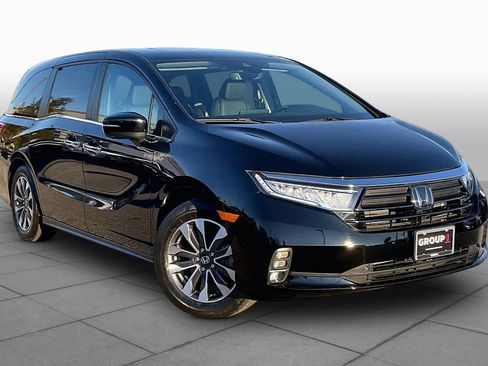 Used 2023 Honda Odyssey EX-L image 3