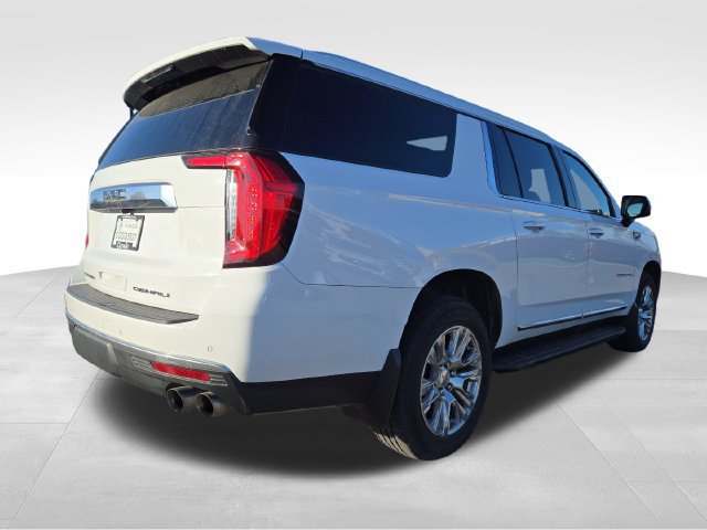 Used 2021 GMC Yukon XL Denali AWD/4WD image 12