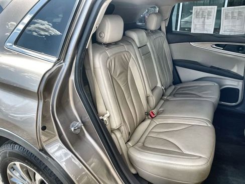 Used 2019 Lincoln Nautilus Select FWD image 27