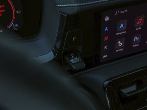 Certified 2025 Porsche Panamera GTS image 25