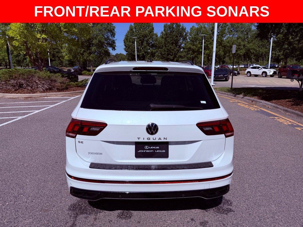 Used 2022 Volkswagen Tiguan SE R-Line FWD image 6