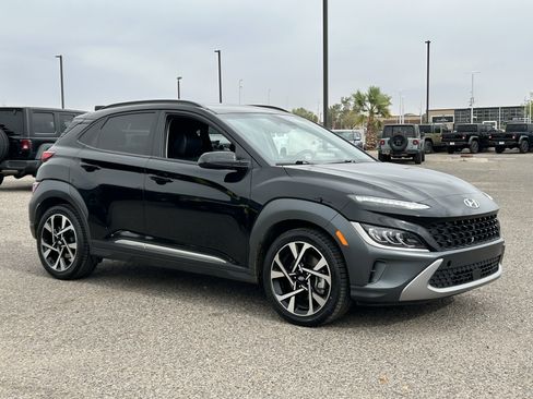 Used 2023 Hyundai Kona Limited w/ Cargo Package image 7