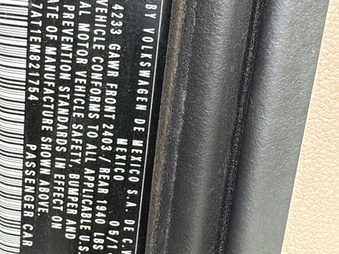 Used 2014 Volkswagen Beetle TDI image 75