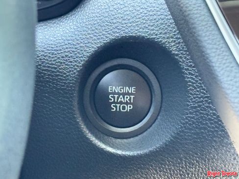 Certified 2024 Toyota Corolla Cross XLE w/ Convenience Package image 27