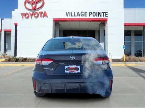 Certified 2026 Toyota Corolla SE image 4