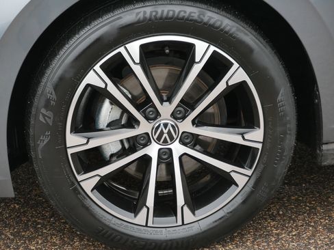 Used 2022 Volkswagen Jetta Sport image 10