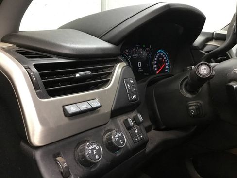 Used 2020 GMC Yukon XL Denali AWD/4WD image 8
