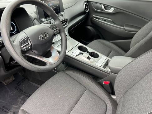 Used 2023 Hyundai Kona SE FWD image 12