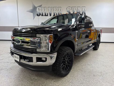 Used 2019 Ford F250 Lariat w/ Lariat Ultimate Package AWD/4WD image 1